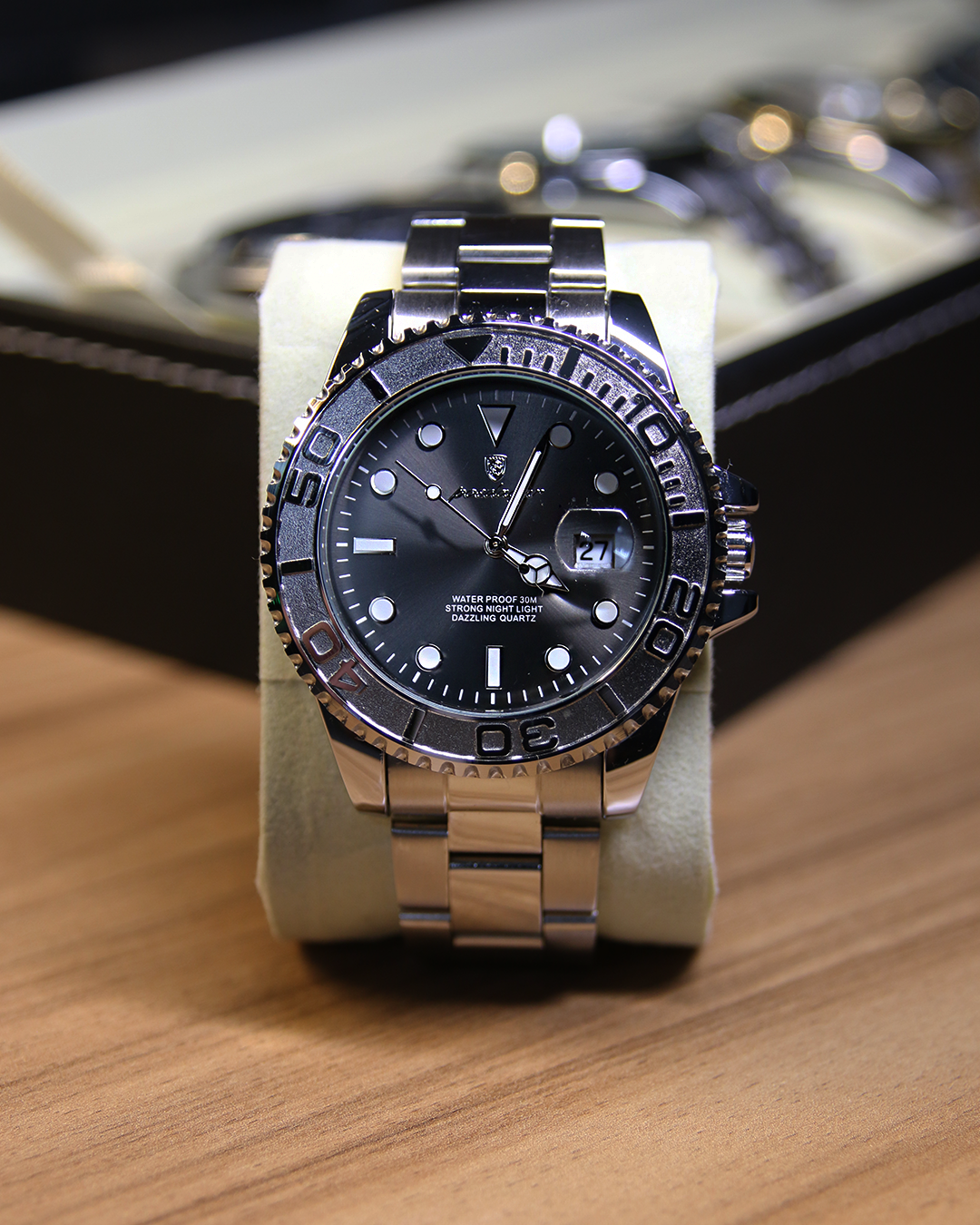 Poedagar Yacht Watch