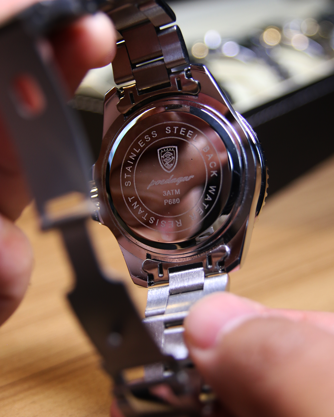 Poedagar Yacht Watch